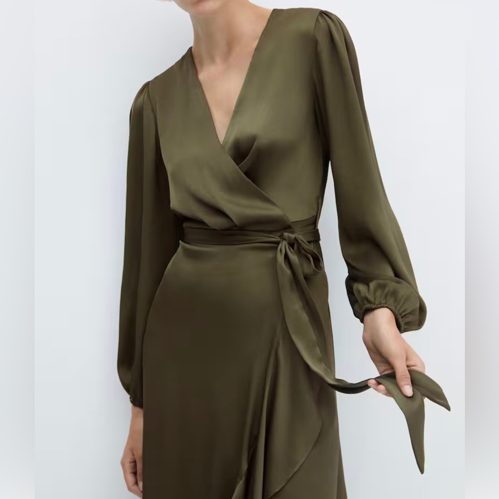 Ruffle midi wrap dress